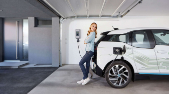 Wallboxen laden an privater Ladestation